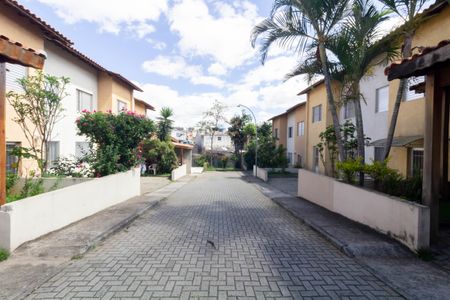 Casa de condomínio à venda com 68m², 2 quartos e 1 vaga Casa de condomínio à venda com 68m², 2 quartos e 1 vagaÁrea comum