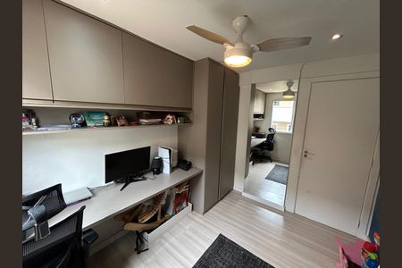 Apartamento à venda com 103m², 3 quartos e 2 vagasEscritório