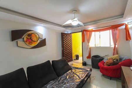 Sala de casa à venda com 3 quartos, 120m² em Parque dos Bancarios, São Paulo