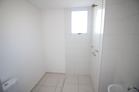 Banheiro de apartamento à venda com 1 quarto, 46m² em Novo Riacho, Contagem