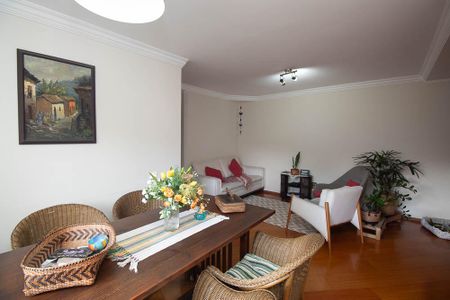 Apartamento para alugar com 100m², 2 quartos e 1 vagaSala 