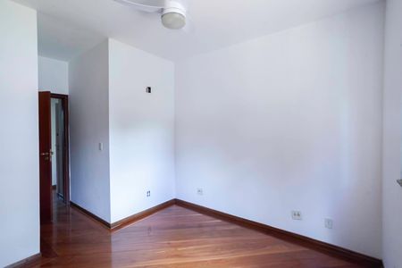 Apartamento à venda com 240m², 4 quartos e 4 vagasSuíte 1