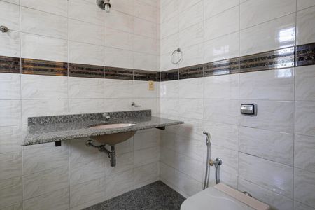 Apartamento à venda com 240m², 4 quartos e 4 vagasCobertura - Banheiro da suíte 2