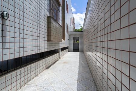 Apartamento à venda com 240m², 4 quartos e 4 vagasEntrada