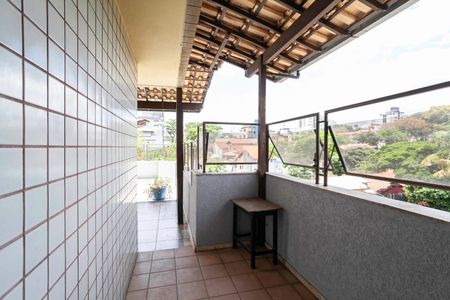 Apartamento à venda com 240m², 4 quartos e 4 vagasCobertura