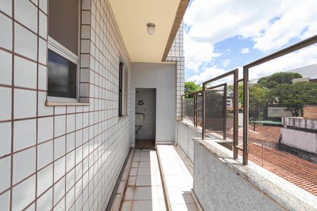 Apartamento à venda com 240m², 4 quartos e 4 vagasCobertura