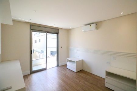 Casa de condomínio à venda com 800m², 5 quartos e 10 vagas Casa de condomínio à venda com 800m², 5 quartos e 10 vagasSuíte 4