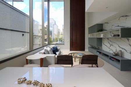 Sala de casa de condomínio à venda com 5 quartos, 800m² em Cerâmica, São Caetano do Sul