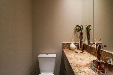 Casa de condomínio à venda com 800m², 5 quartos e 10 vagas Casa de condomínio à venda com 800m², 5 quartos e 10 vagasLavabo da Sala