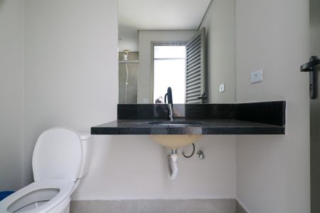 Casa de condomínio à venda com 800m², 5 quartos e 10 vagas Casa de condomínio à venda com 800m², 5 quartos e 10 vagasBanheiro da Piscina