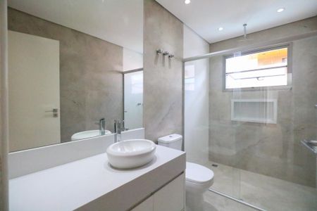 Casa de condomínio à venda com 800m², 5 quartos e 10 vagas Casa de condomínio à venda com 800m², 5 quartos e 10 vagasBanheiro da Suíte 3