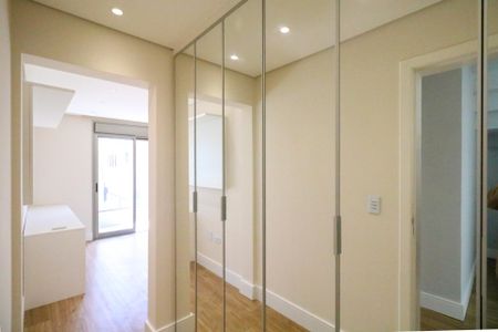 Casa de condomínio à venda com 800m², 5 quartos e 10 vagas Casa de condomínio à venda com 800m², 5 quartos e 10 vagasSuíte 4