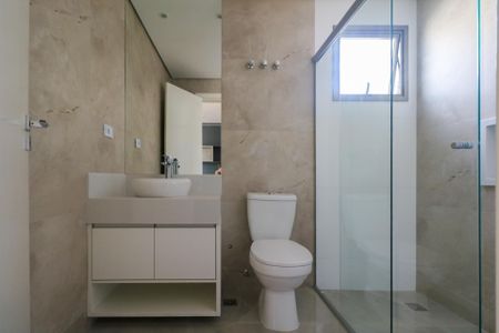 Casa de condomínio à venda com 800m², 5 quartos e 10 vagas Casa de condomínio à venda com 800m², 5 quartos e 10 vagasBanheiro da Suíte 1