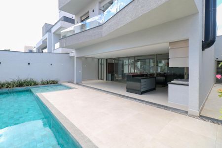 Casa de condomínio à venda com 800m², 5 quartos e 10 vagas Casa de condomínio à venda com 800m², 5 quartos e 10 vagasÁrea Gourmet e Piscina