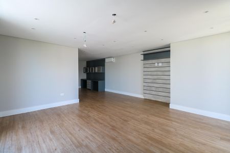 Casa de condomínio à venda com 800m², 5 quartos e 10 vagas Casa de condomínio à venda com 800m², 5 quartos e 10 vagasSuíte 1