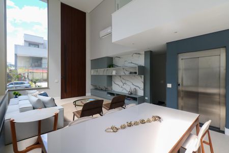 Casa de condomínio à venda com 800m², 5 quartos e 10 vagas Casa de condomínio à venda com 800m², 5 quartos e 10 vagasSala