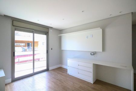 Casa de condomínio à venda com 800m², 5 quartos e 10 vagas Casa de condomínio à venda com 800m², 5 quartos e 10 vagasSuíte 3