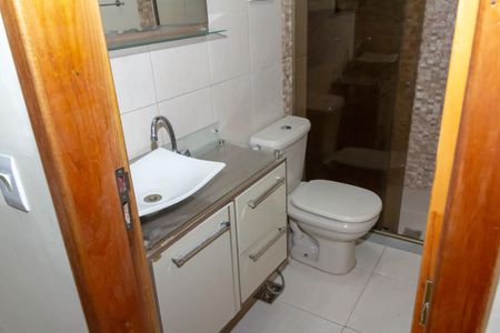 Apartamento para alugar com 55m², 2 quartos e sem vagaBanheiro