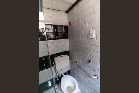 Studio à venda com 35m², 1 quarto e sem vaga Studio à venda com 35m², 1 quarto e sem vagaBanheiro