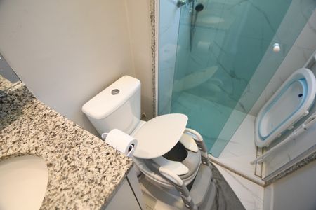 Casa de condomínio à venda com 167m², 3 quartos e 2 vagasBanheiro 3 - Suíte