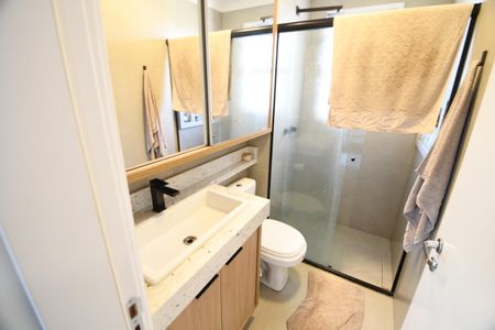 Casa de condomínio à venda com 167m², 3 quartos e 2 vagasBanheiro 1 - Suíte