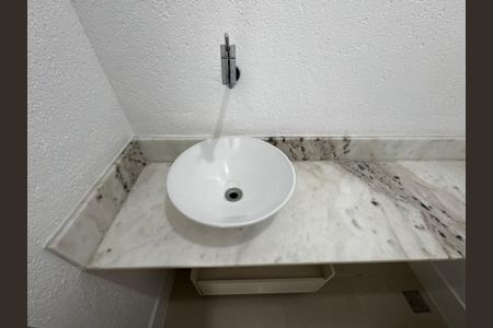 Apartamento para alugar com 182m², 3 quartos e 2 vagasLavabo