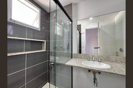 Apartamento para alugar com 182m², 3 quartos e 2 vagasSuíte 2 - Banheiro