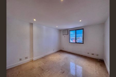 Apartamento para alugar com 182m², 3 quartos e 2 vagasSuíte 1