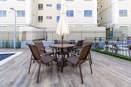 Apartamento para alugar com 86m², 2 quartos e 1 vaga Apartamento para alugar com 86m², 2 quartos e 1 vagaÁrea comum - Piscina