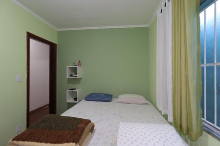 Casa à venda com 119m², 2 quartos e 2 vagasQuarto 1