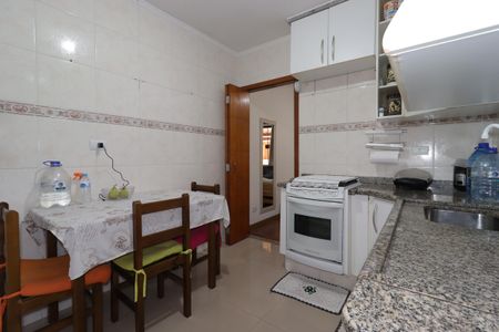 Casa à venda com 119m², 2 quartos e 2 vagasCozinha 1