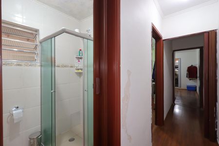 Casa à venda com 119m², 2 quartos e 2 vagasCorredor interno