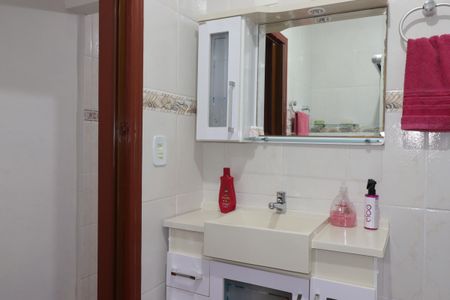 Casa à venda com 119m², 2 quartos e 2 vagasBanheiro 1