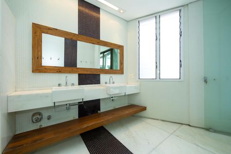 Apartamento à venda com 705m², 5 quartos e 6 vagasBANHEIRO5