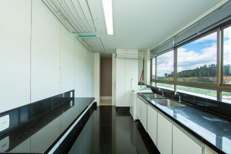 Apartamento à venda com 705m², 5 quartos e 6 vagasAREA DE SERVICO