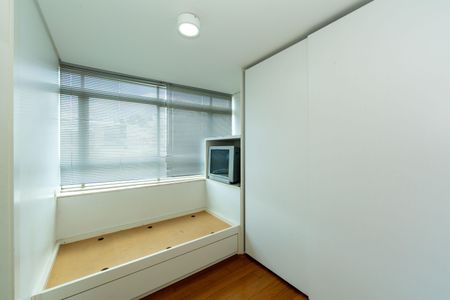 Apartamento à venda com 705m², 5 quartos e 6 vagasQUARTO DE EMPREGADA