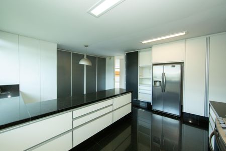 Apartamento à venda com 705m², 5 quartos e 6 vagasCOZINHA