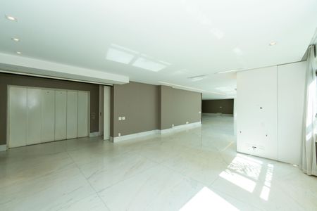 Apartamento à venda com 705m², 5 quartos e 6 vagasSALA