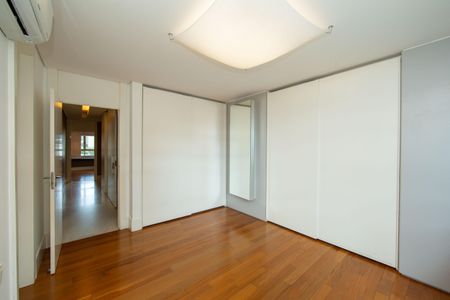 Apartamento à venda com 705m², 5 quartos e 6 vagasQUARTO4