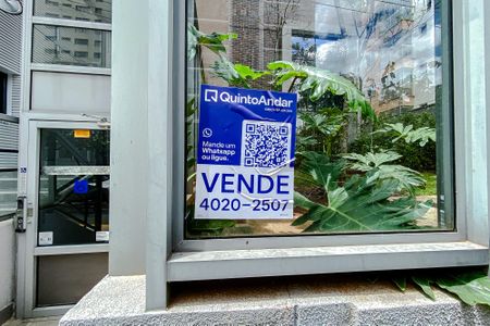 Apartamento à venda com 72m², 2 quartos e 1 vaga Apartamento à venda com 72m², 2 quartos e 1 vagaPlaquinha