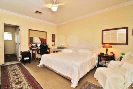 Casa à venda com 3 quartos, 334m² em Vila Nova Conceição, São Paulo