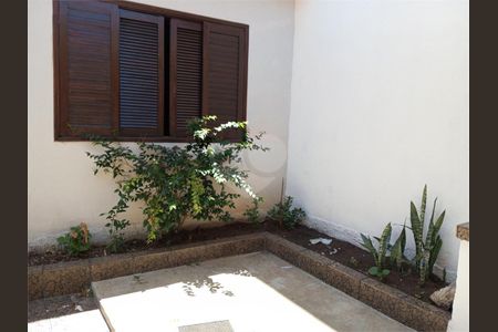 Casa à venda com 273m², 3 quartos e 5 vagas