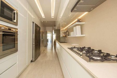 Apartamento à venda com 367m², 4 quartos e 4 vagas