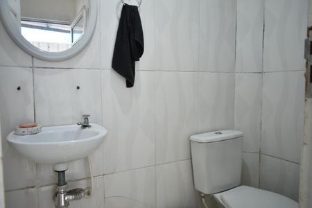 Casa à venda com 118m², 3 quartos e 1 vagaBanheiro 2