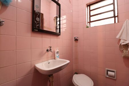 Casa à venda com 130m², 3 quartos e 3 vagasÁrea e banheiro de Serviço