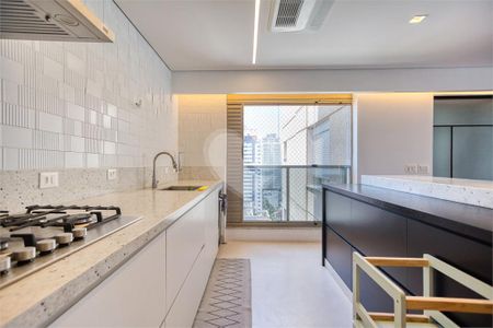 Apartamento à venda com 3 quartos, 181m² em Vila Mariana, São Paulo
