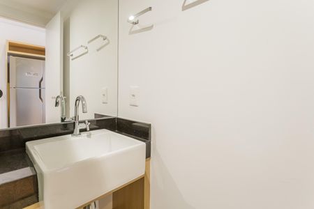 Studio para alugar com 24m², 1 quarto e sem vaga Studio para alugar com 24m², 1 quarto e sem vagaBanheiro