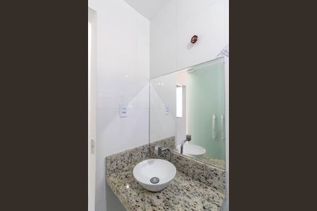 Casa para alugar com 280m², 2 quartos e 2 vagas Casa para alugar com 280m², 2 quartos e 2 vagasBanheiro