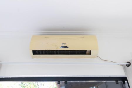 Sala de casa para alugar com 2 quartos, 280m² em Campo Grande, Rio de Janeiro