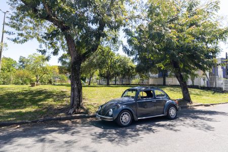 Casa para alugar com 280m², 2 quartos e 2 vagas Casa para alugar com 280m², 2 quartos e 2 vagasVista da Rua